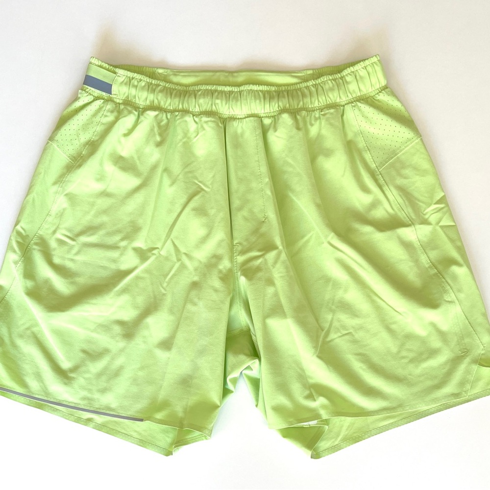 Lululemon surge short 6” liner Men’s, medium, neo mint, like new